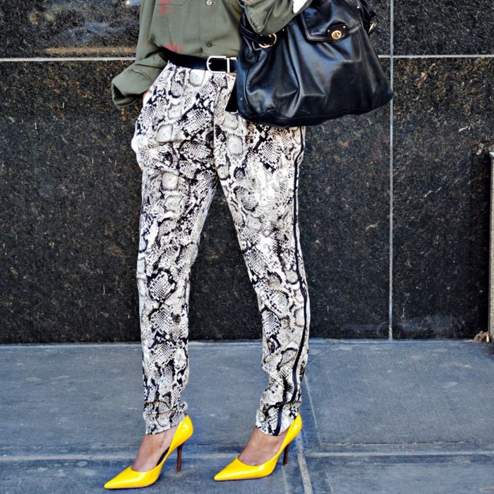 GUESS Patent Leather Pumps